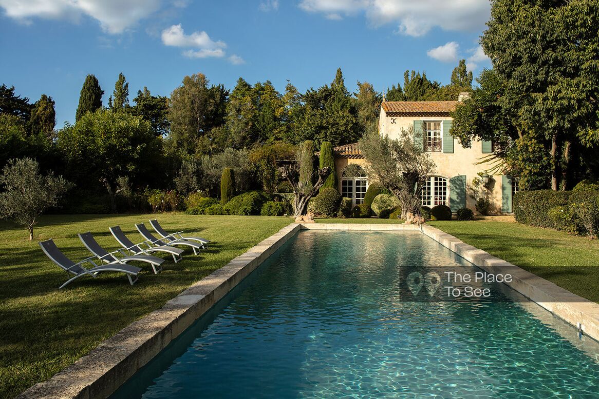 Outdoor swimming pool