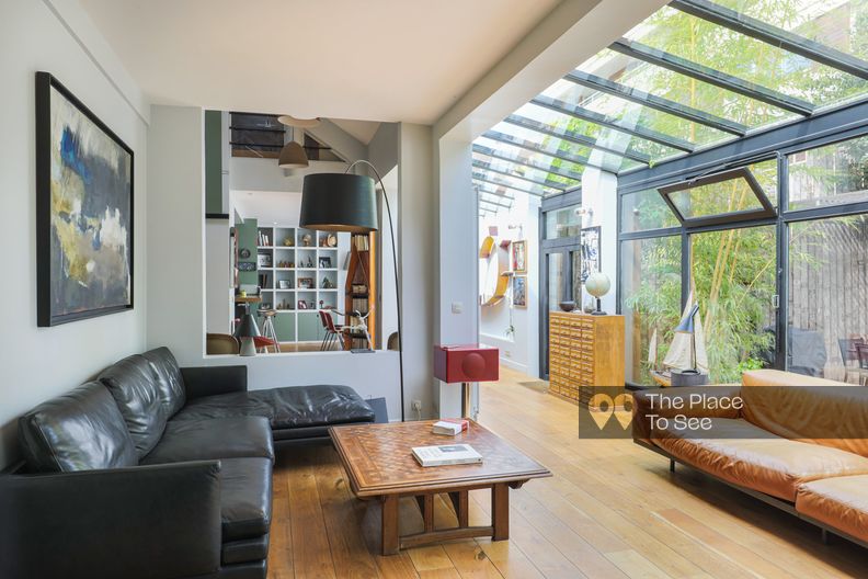 Maison loft avec grande verrière et jardin