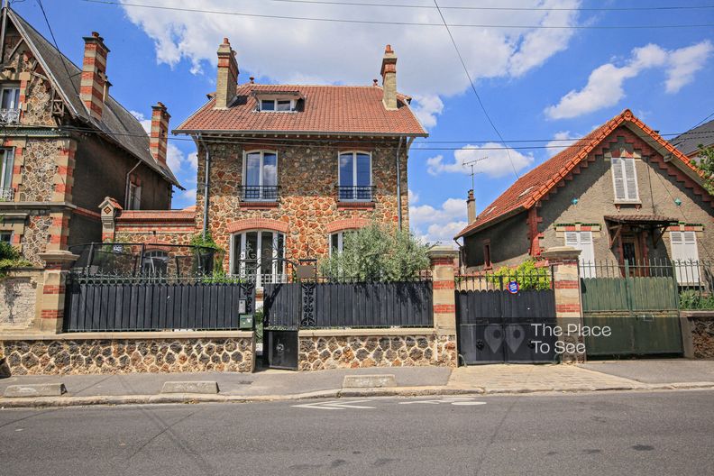 Maison meulière familiale avec piscine et poolhouse