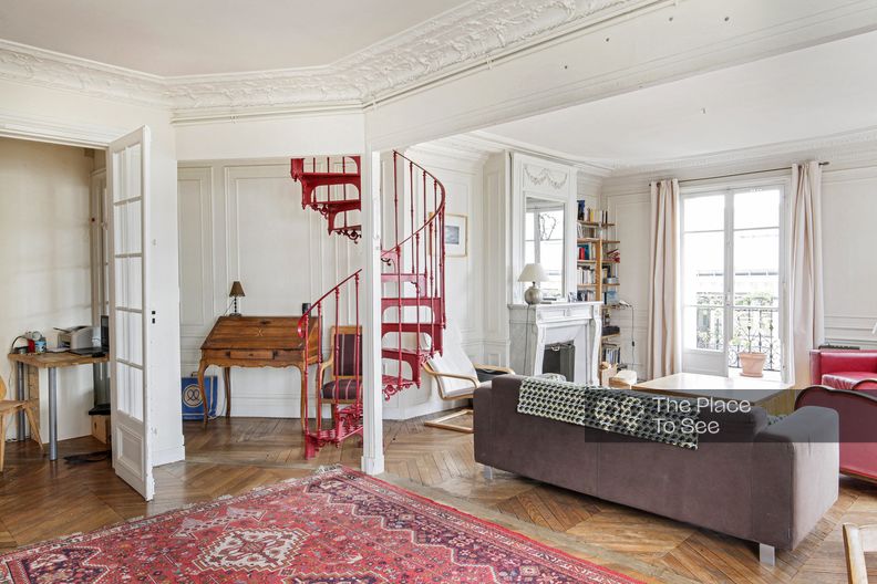 Parisian apartment with two levels