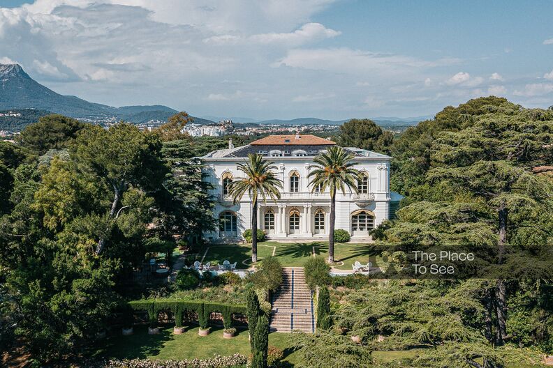 Sublime villa fin XIXème siècle en bord de mer 