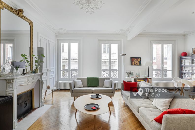 Small but elegant Haussmannian apartment