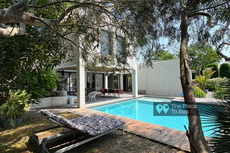 Maison contemporaine avec piscine à Biarritz