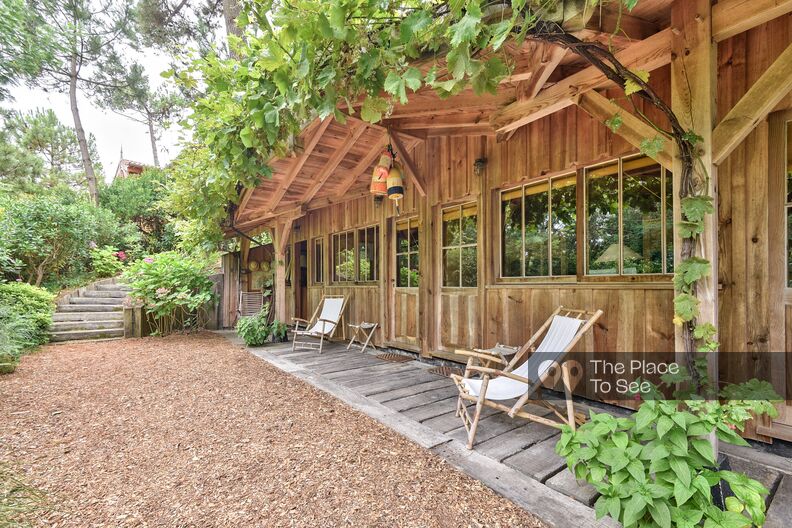 Wooden house with swimming pool in Cap-Ferret