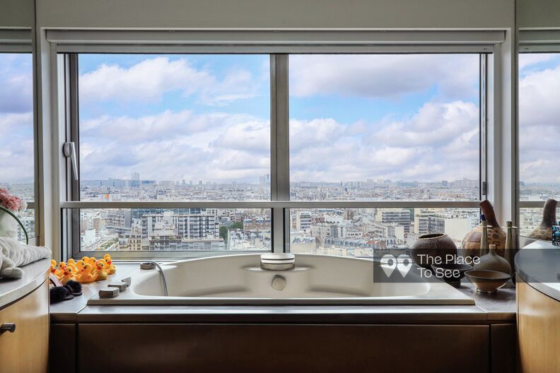 Modern apartment in the Beaugrenelle towers