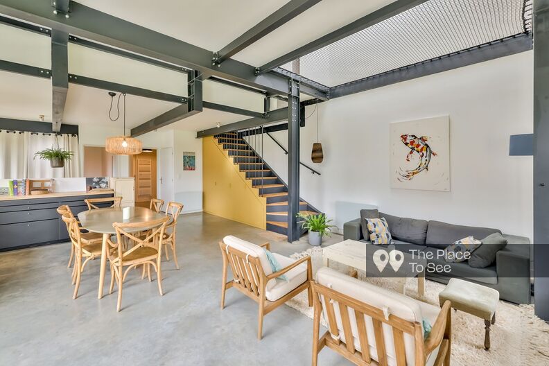 Grange réhabilité en loft contemporain à la campagne