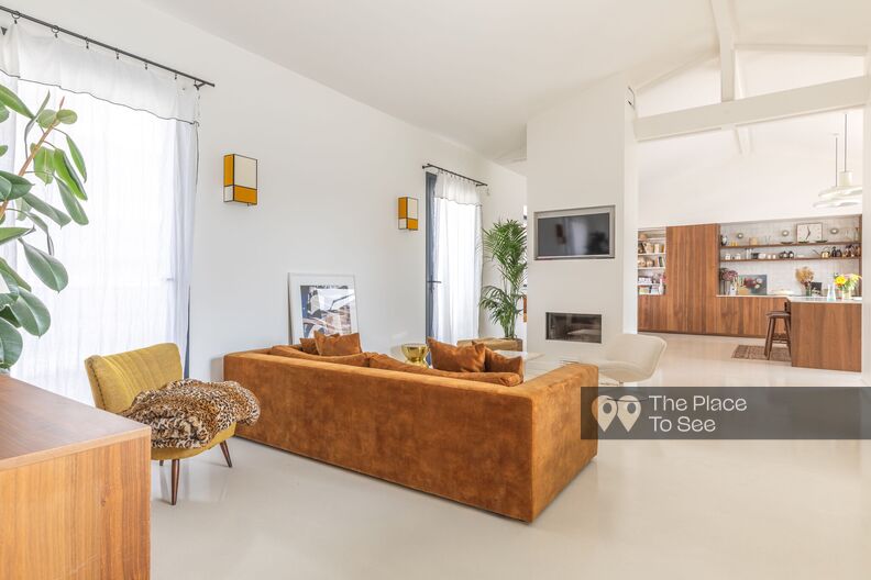 Appartement en duplex avec vue sur parc et les toits de Paris