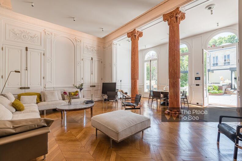 Appartement dans un hôtel particulier avec jardin et piscine