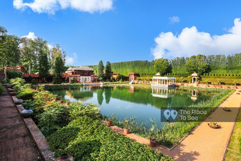 A real Indian palace in Normandy