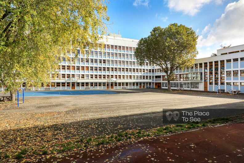 Parisian college and high school of the 60s