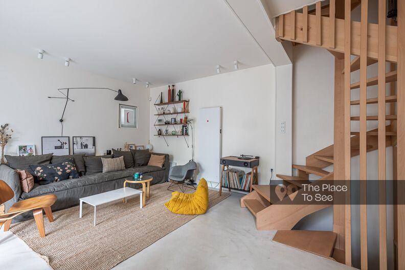 Renovated and cozy courtyard townhouse