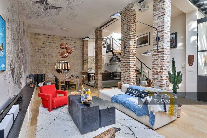 Loft brique et verrière en duplex