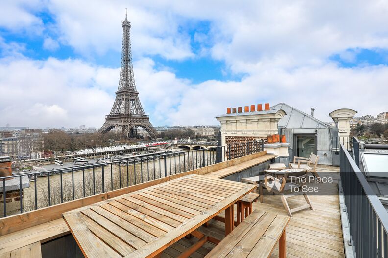 Duplex contemporain rooftop et vue imprenable sur la Tour Eiffel